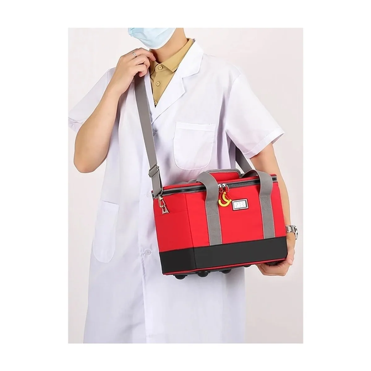 Red/Sky Blue/Navy Blue/Military Green portable first aid bags detail view 7 - SKU 06613