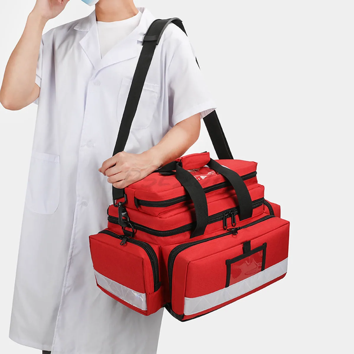 Red/Navy Blue portable first aid bags detail view 3 - SKU 08816